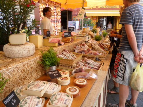 Market_in_Provence